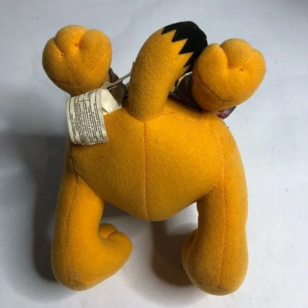 Garfield Orange‎ Cat in Easter Egg Shirt 6